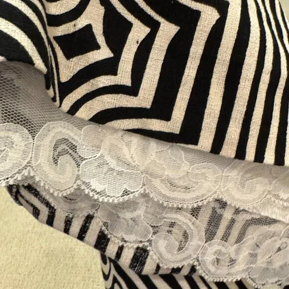 🖤🤍 Trina Turk Los Angeles Black & White Geometric Print Bodycon Dress – Size 8 - Picture 10 of 12